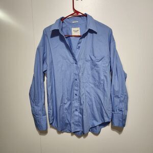 Abercrombie & Fitch Light Blue Button-Down Shirt